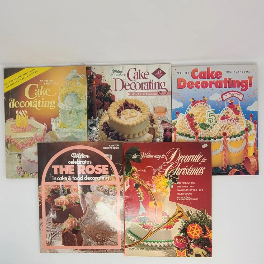 VALUE BUNDLE: 5 Vintage Wilton Cake Decorating Books Lot Yearbooks 1976-1993